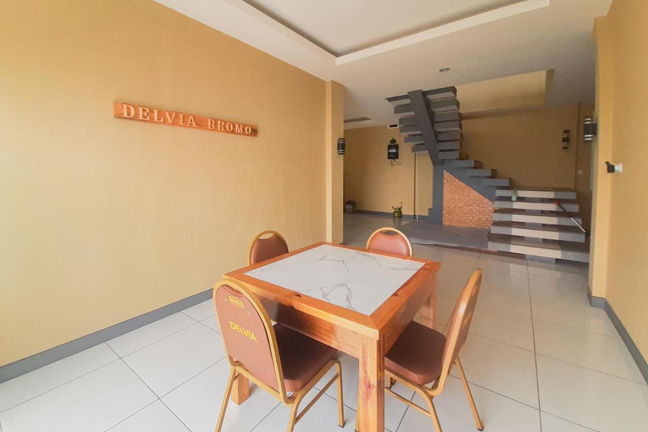 Delvia Bromo Homestay Mitra Reddoorz 파수루안 외부 사진